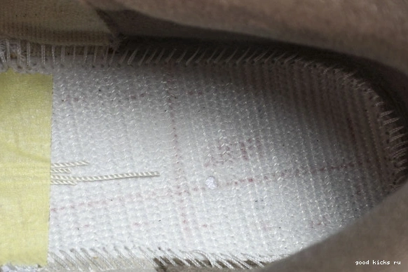 Retro Jordan  CT8532-102 CT8532-102 Palomino  3 0401